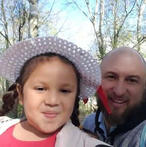 Meet your Posher, Erjon